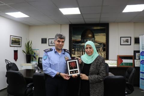 حمد تشيد بعمل جهاز الشرطة