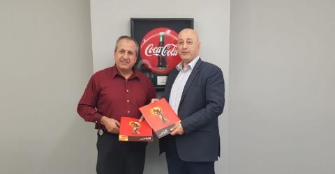 المشروبات الوطنية تقدم رعاية للمدرسة الكروية لمؤسسة شباب البيرة