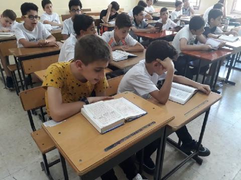 انطلاق مركز تحفيظ القران الكريم في المدرسة الاسلامية الاساسية للذكور