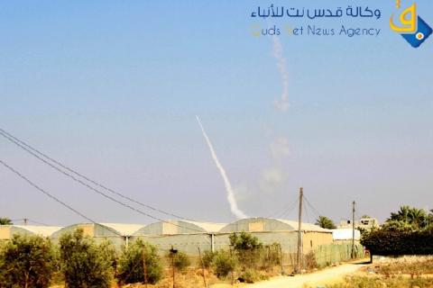 سقوط قذيفة صاروخية في النقب دون اصابات