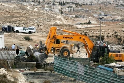 نحالين..23 الف دونم بقي منها دونم واحد للفلسطينين ..!