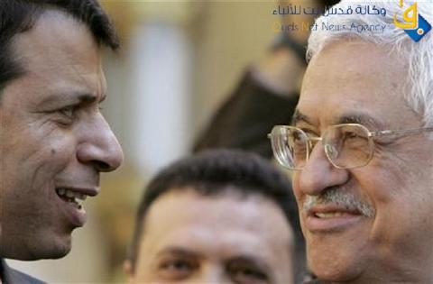 لقاء قريب سيجمع الطرفان..مصر تضغط على الرئيس عباس لمصالحة دحلان