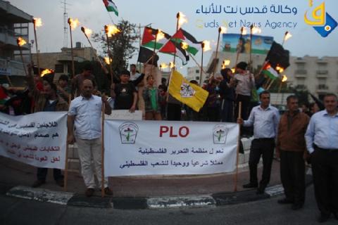 فصائل وُلدت من رحم النكبة... وتعيش من "خيرها"