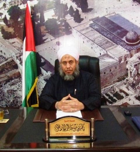 الأسطل يستنكر جريمة قتل الأقباط المصريين