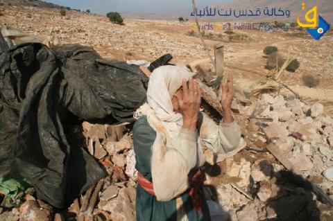الاحتلال يسلم إخطارات بوقف البناء بمنشآت في الأغوار