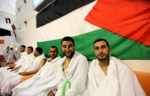 حجاج قلقيلية يتوجهون إلى الديار الحجازية