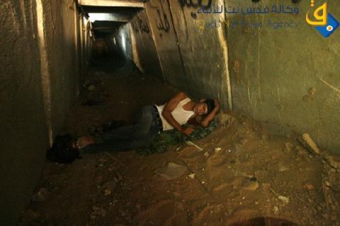 اصابة شاب داخل نفق حدودي برفح