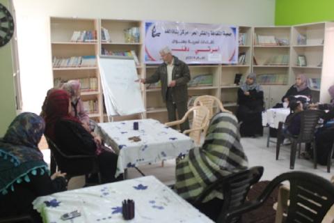 بناة الغد ينظم ورشة عمل حول تنظيم الحدائق المنزلية للأمهات