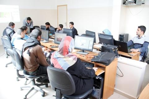 الوداد تنفذ دورة تدريبية حول مهارات التصميم على الفوتوشوب