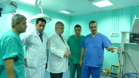 مدير عام مجمع الشفاء الطبي يتفقد قسم عمليات اليوم الواحد بالمجمع