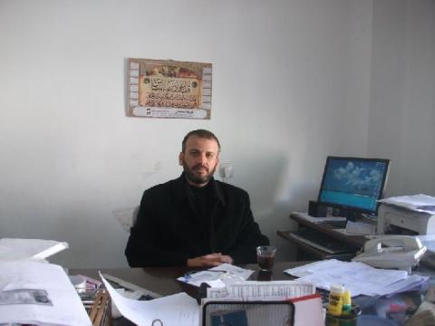 لجنة زكاة المغازي تبدأ مشروع إنارة البيوت الفقيرة