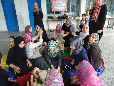 صحة المرأة تنفذ جلسات دعم نفسي للنساء المتضررات من الحرب