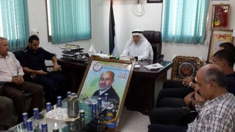بلدية البريج تلتقي بموظفيها في الذكرى الأولى لاستشهاد رئيسها