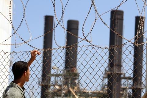 الطاقة: إعفاء كهرباء غزة من "البلو" لأسبوع غير كافي