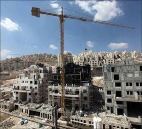 عطاءات لبناء أكثر من 500 وحدة استيطانية في الضفة