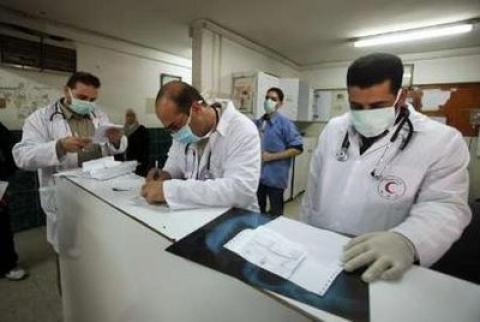 الصحة: إدارة مجمع الشفاء الطبي تكرم العاملين بدائرة الصيدلة