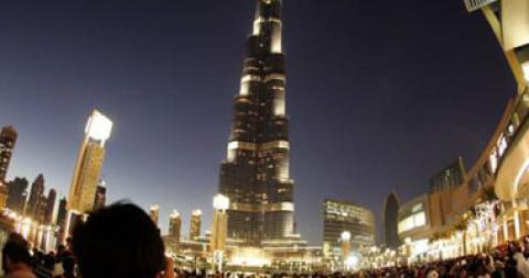 الأسر الوافدة بالإمارات تنفق 4 آلاف دولار على تعليم الطالب سنويا