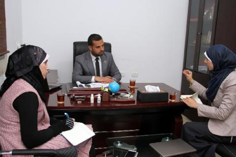 المكتب الإعلامي للداخلية يبحث مع المدلل التعاون المشترك