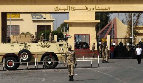 مهنا: مصر ستمدد العمل على معبر رفح للأربعاء