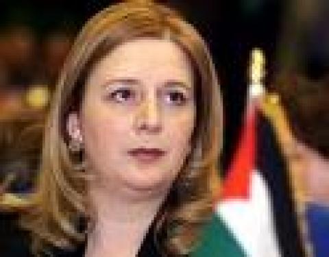 سهى عرفات تقرر رفع دعوى يوم الأحد المقبل ضد صحيفة جزائرية