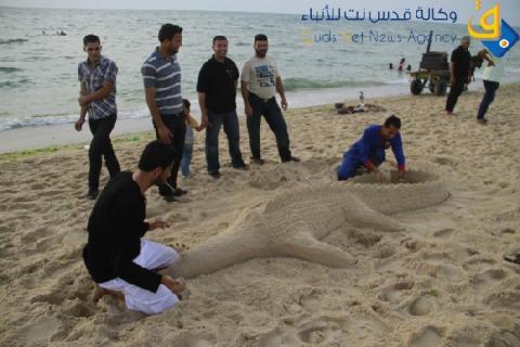بلدية غزة تقلص عدد الاستراحات على شاطئ البحر