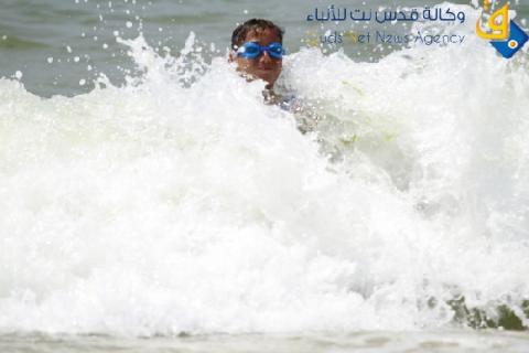 صور.. بحر غزة يتهيـأ لاستقبال سكانـه المحاصـرون