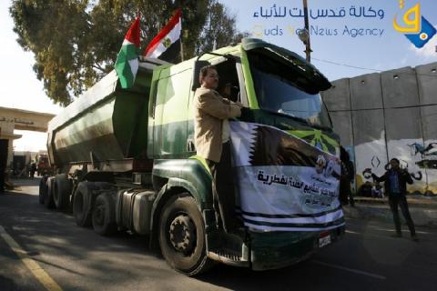 إدخال 82 شاحنة مواد بناء من قطر إلى قطاع غزة