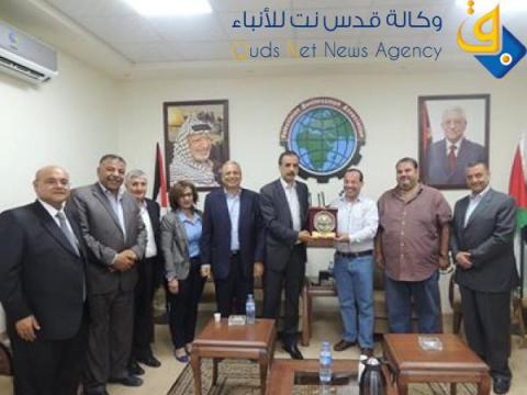 عدة وفود وعشرات الشخصيات تؤم جمعية رجال الاعمال لتقديم التهنئة