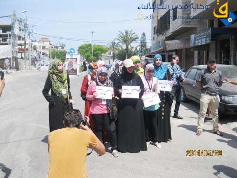 صور.. مركز شباب فلسطين ينظم وقفة تضامنية مع الاسرى المضربين