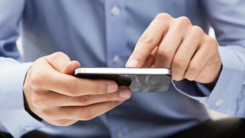 تفاحة يقدم نظام جديد لعولمة أنظمة الدفع بواسطة الموبايل
