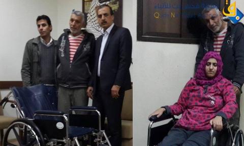 جمعية رجال الاعمال توفر كرسي خاص لفتاة مصابه بالشلل الرباعي