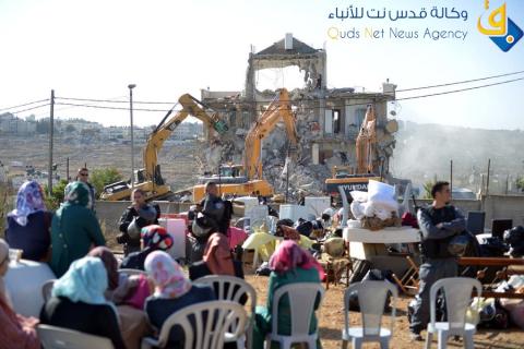 هدم بناية سكنية من 3 طوابق في بيت حنينا شمال القدس