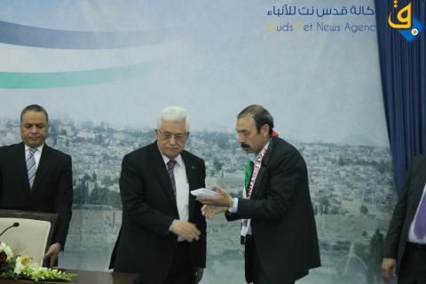 الرئيس ابو مازن يستقبل وفدا من مجموعة فعاليات مقدسية