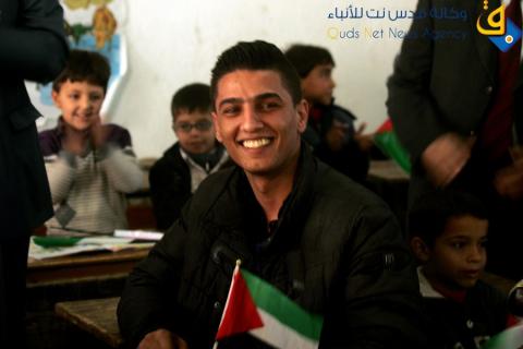 الفنان محمد عساف يزور مدرسته الابتدائية في خان يونس/ عدسة: عبد الرحيم الخطيب