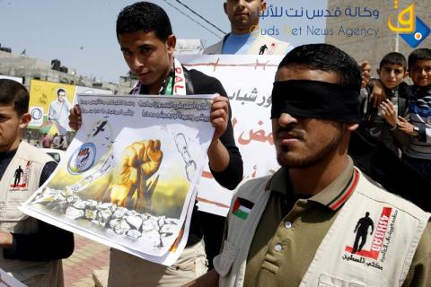 وقفة تضامنية بيوم الأسير الفلسطيني في رفح / عدسة: عبد الرحيم الخطيب‎