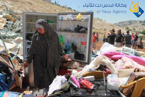 " هدم منشآت تجارية ومنزل في احياء متفرقه بالقدس/عدسة:ديالا جويحان