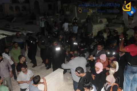 اصابات واعتقالات بقمع مسيرة تشييع الشهيد الفتى محمد سنقرط في القدس
