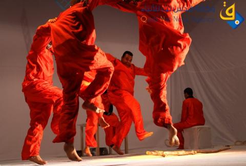 عرض مسرحى بعنوان "عندما تمطر الشمش "يعرى الواقع السياسى الفلسطينى