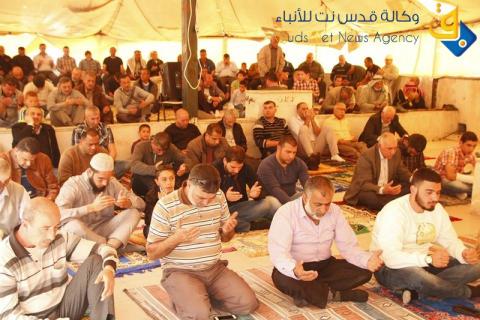 صلاة الجمعة في خيمة الصمود بسلوان