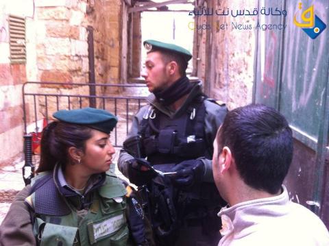 الاحتلال يحول القدس لثكنة عسكرية بـ"سبت النور"/ عدسة: ديالا جويحان
