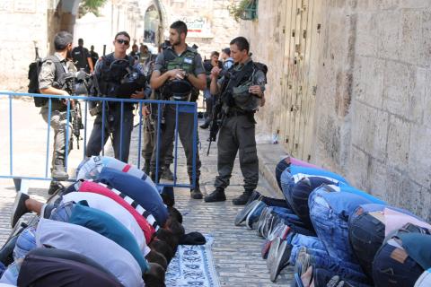 صلاة الجمعة في شوارع القدس