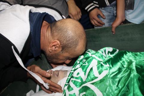 تشيع جثمان الشهيد المقدسي أحمد صلاح في مخيم شعفاط
