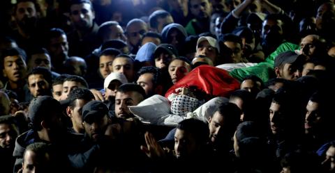 القدس: تشييع جثمان الشهيد بلال زايد لمثواه الأخير في مخيم قلنديا/وفا