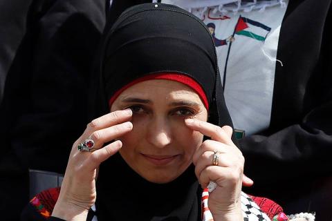 أريحا: استقبال المربية الفلسطينية حنان الحروب الفائية بجائرة أفضل معلمة في العالم