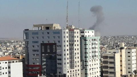 غارات إسرائيلية على عدد من المناطق في قطاع غزة