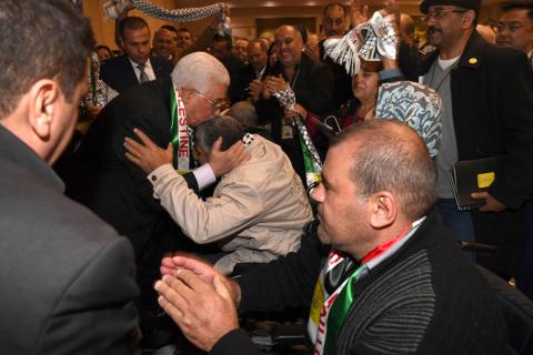 الرئيس الفلسطيني محمود عباس(أبو مازن) أثناء خطابه في المؤتمر السابع لحركة فتح. تصوير: أسامه فلاح