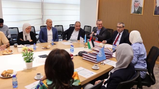 سلطة جودة البيئة تشرف على توقيع عقود 7 مشاريع بيئية لتعزيز الاستدامة والصمود المناخي