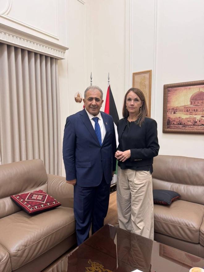 السفير محمد الأسعد وسفيرة الدنمارك ميتي ثيغيسين — المصدر: سفارة فلسطين في لبنان