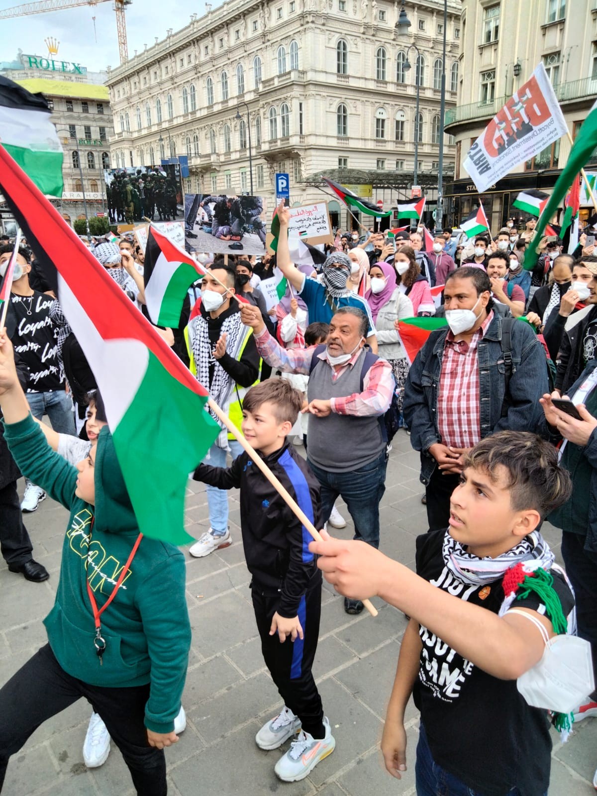 مظاهرات جماهيرية في النمسا احتفالا بنصر الشعب الفلسطيني على العدوان الصهيوني الغاشم1