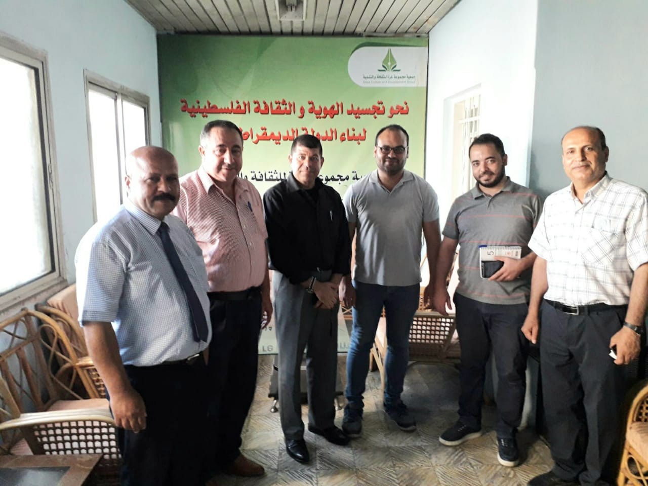 سسسس